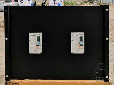 定制8U雙路直流UPS電池開關(guān)大功率DC機架式配電單元