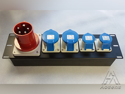 3U機架式工業插頭配電單元380V輸入63A 輸出220V32A2位16A2位